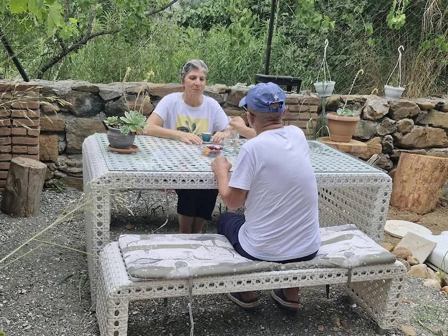 Yuvarlak Cay Yaninda Huzur Ve Doga Evi Beyobasi